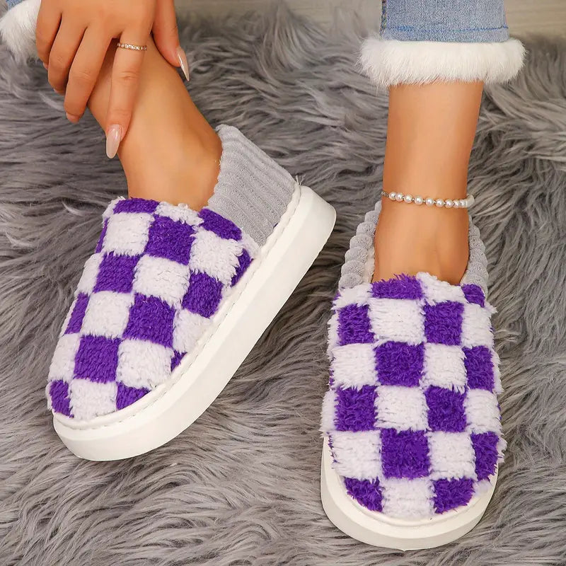 Checkered Plaid Cozy Slipper™