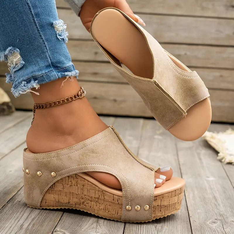 Chic Cork Wedge Sandals™