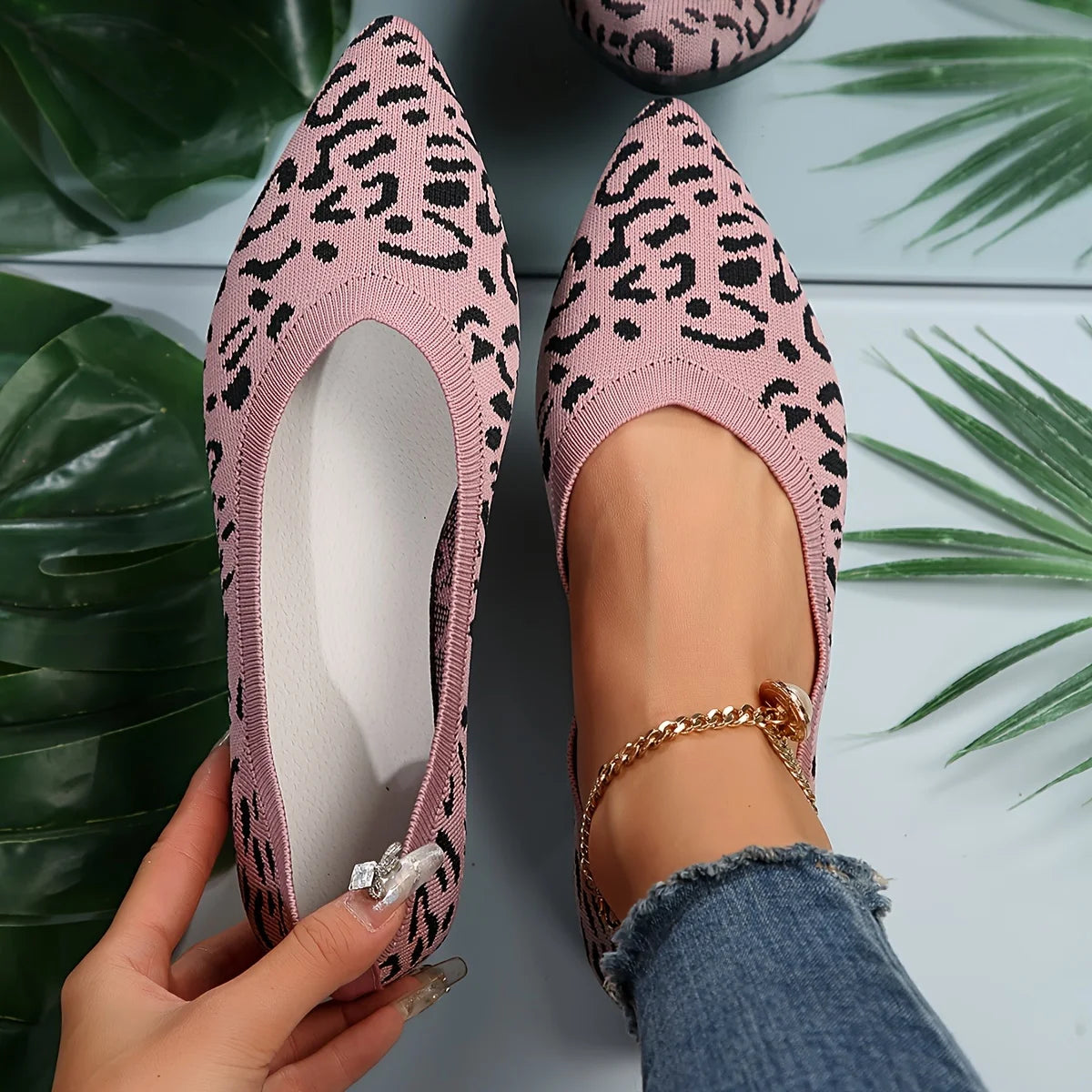 Zebby Leopard Pointed Flat™