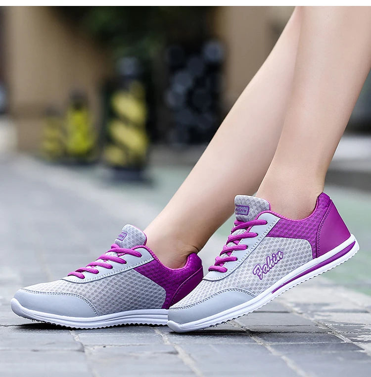 Beatrice Glide Sneakers™