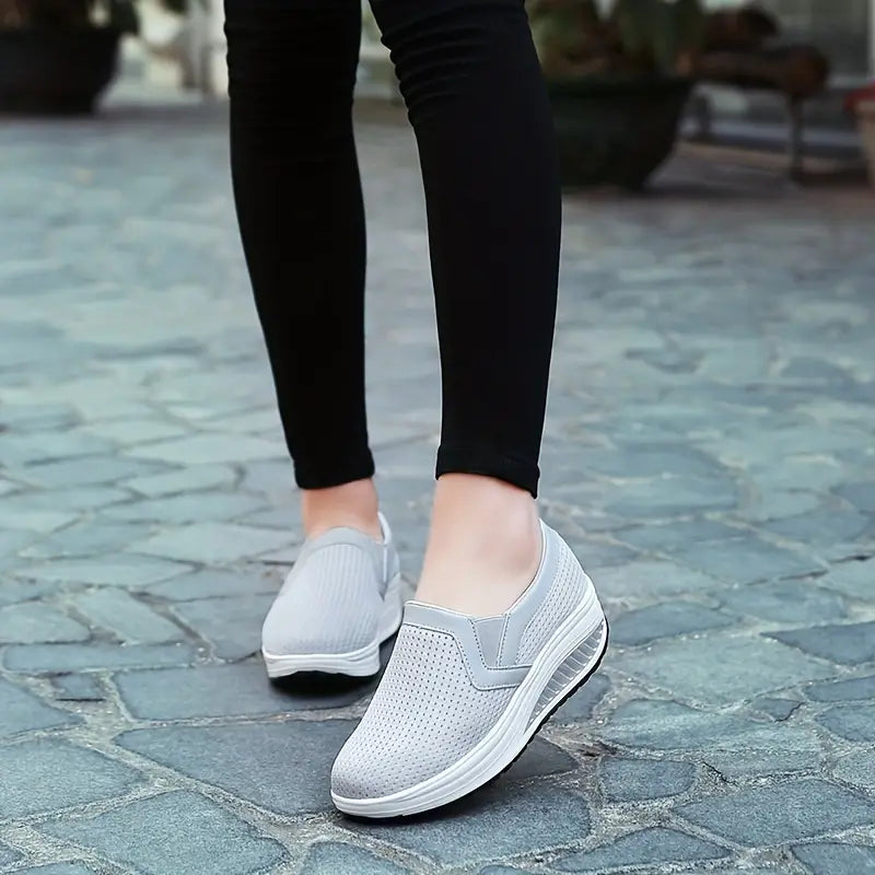 Gertrude Lift Sneakers™