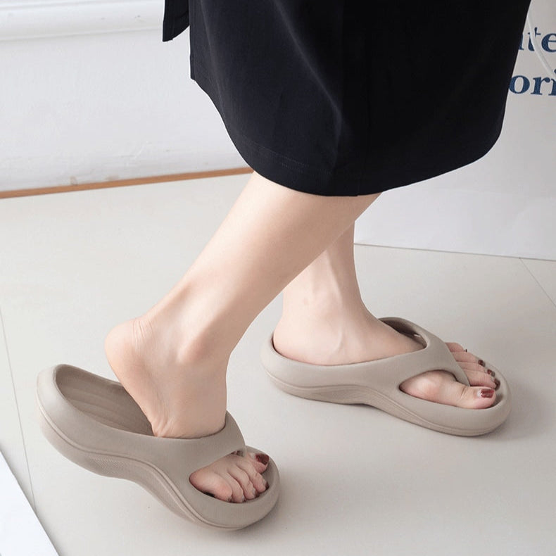 SoftWalk Cloud Flipflops™