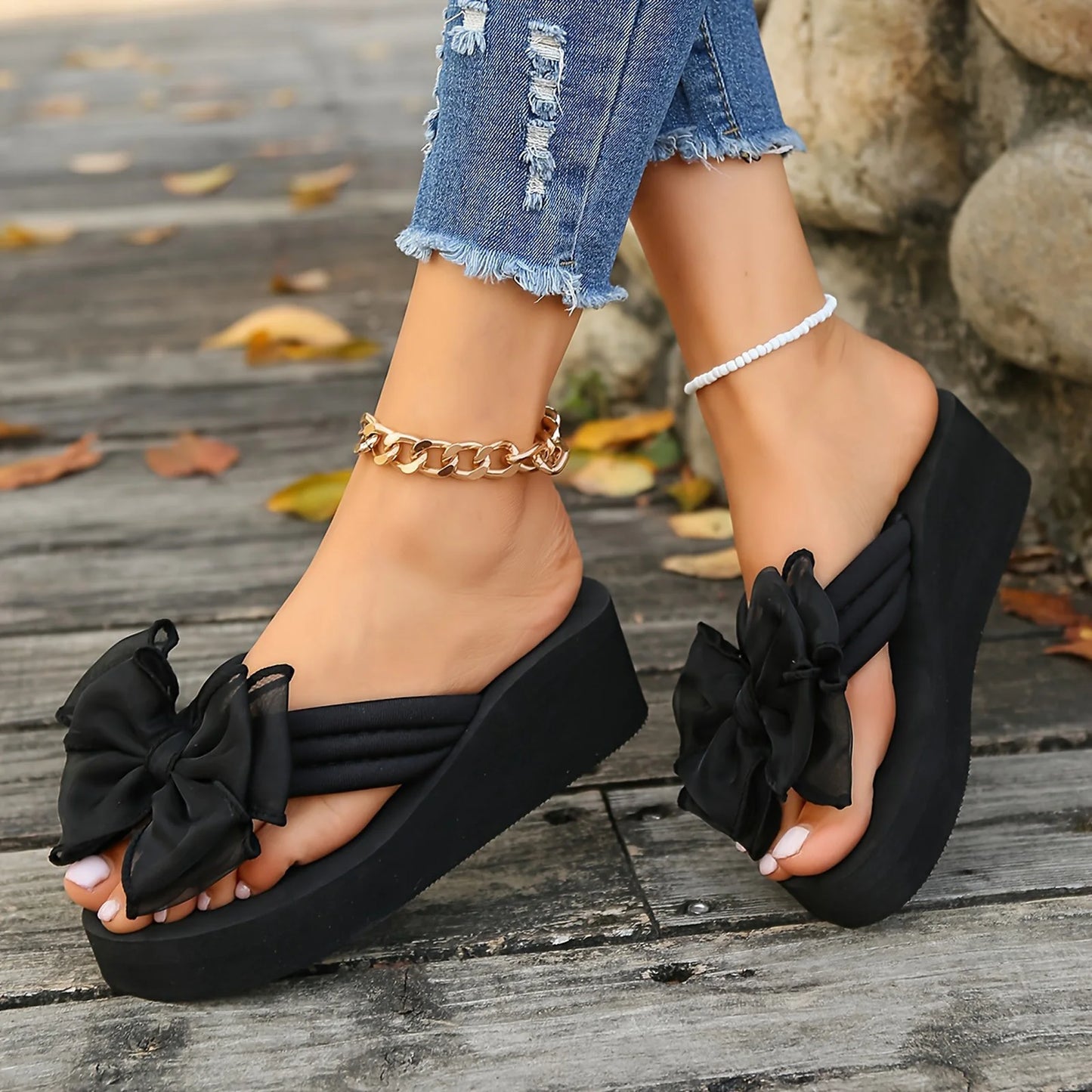 Priscilla Bow Slides™