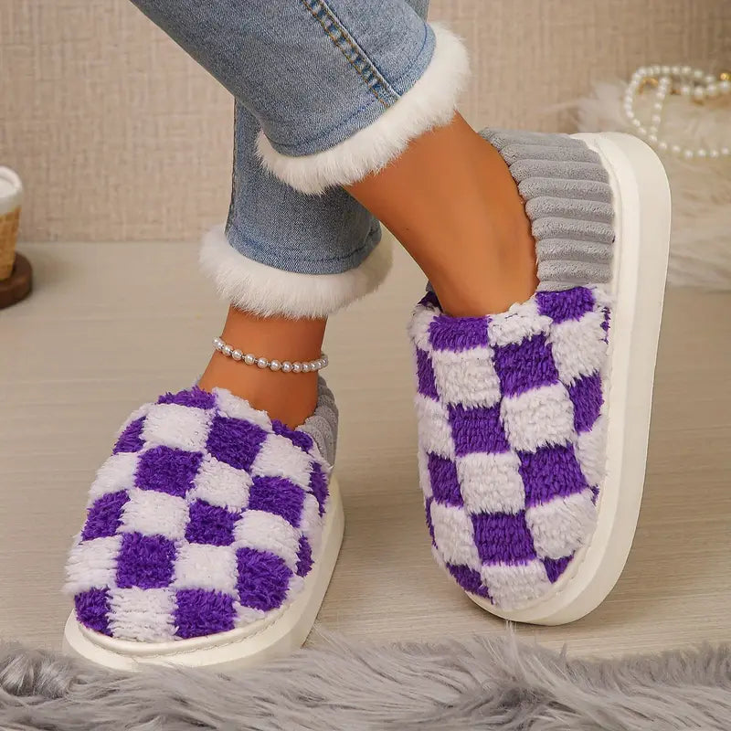 Checkered Plaid Cozy Slipper™