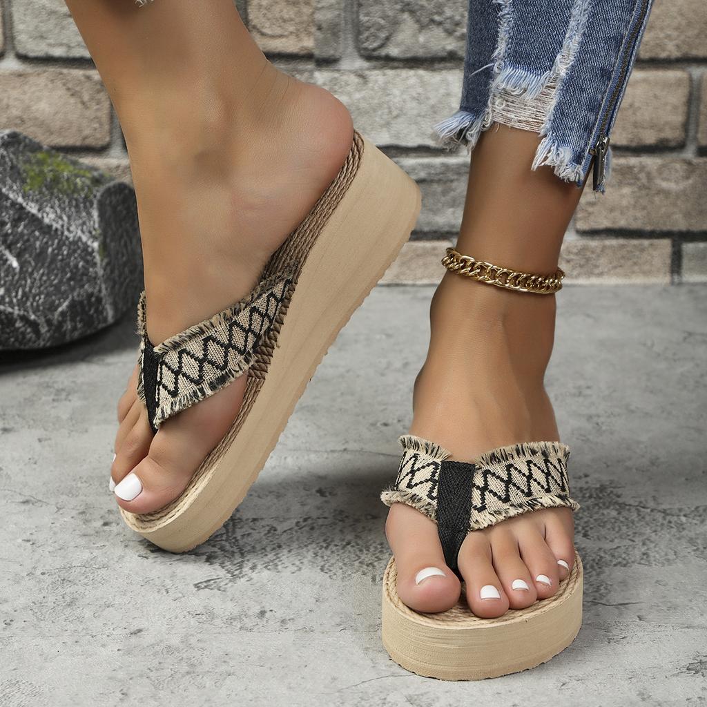 Zora Woven Wedges™