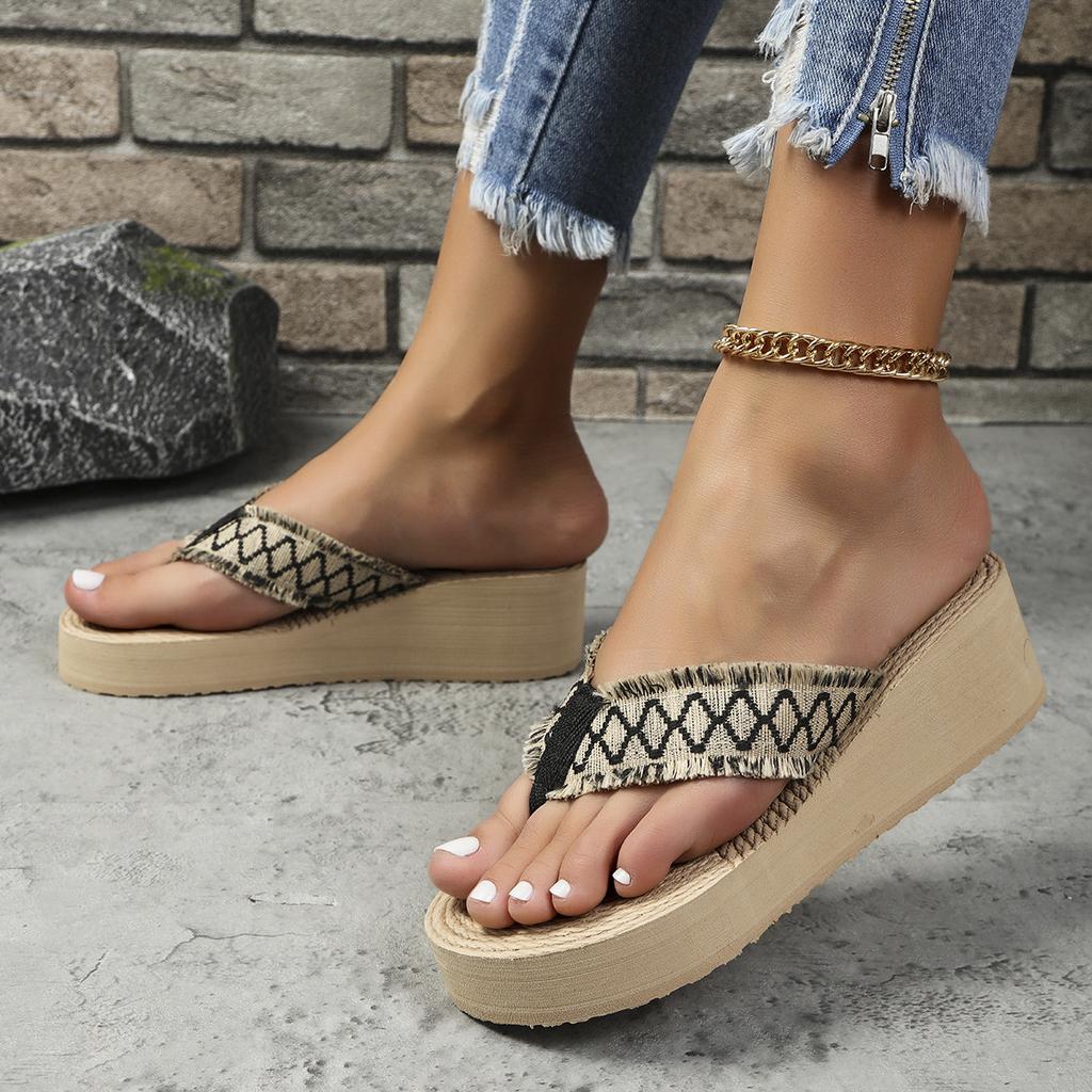 Zora Woven Wedges™