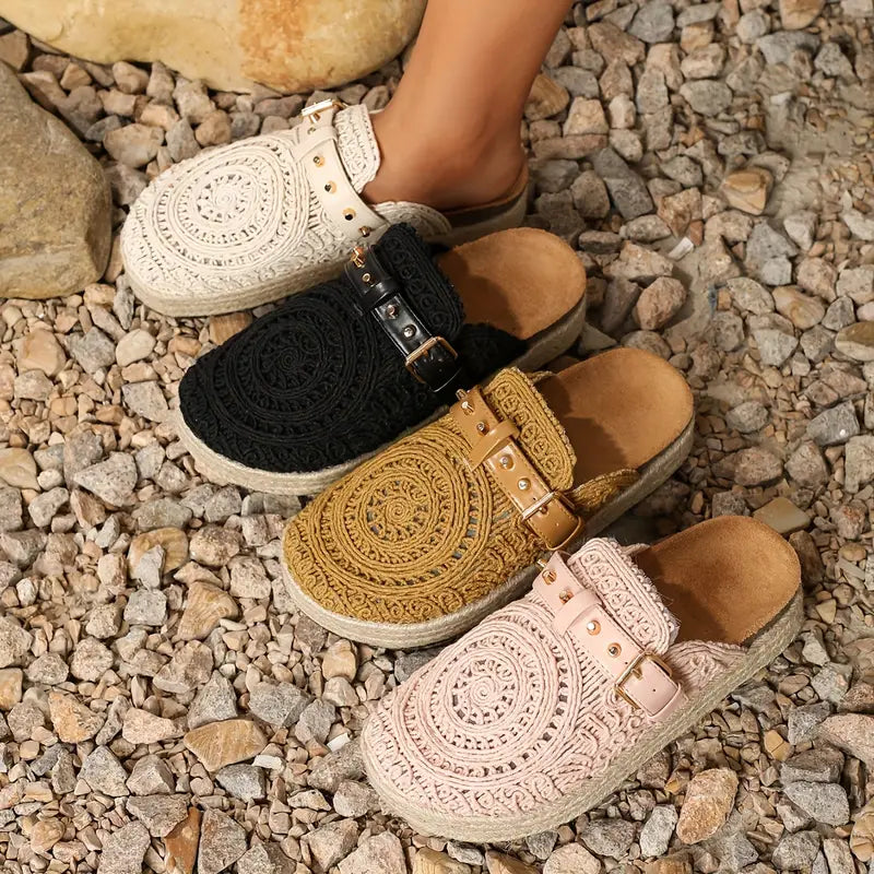Geely Lace Wooden Clogs™
