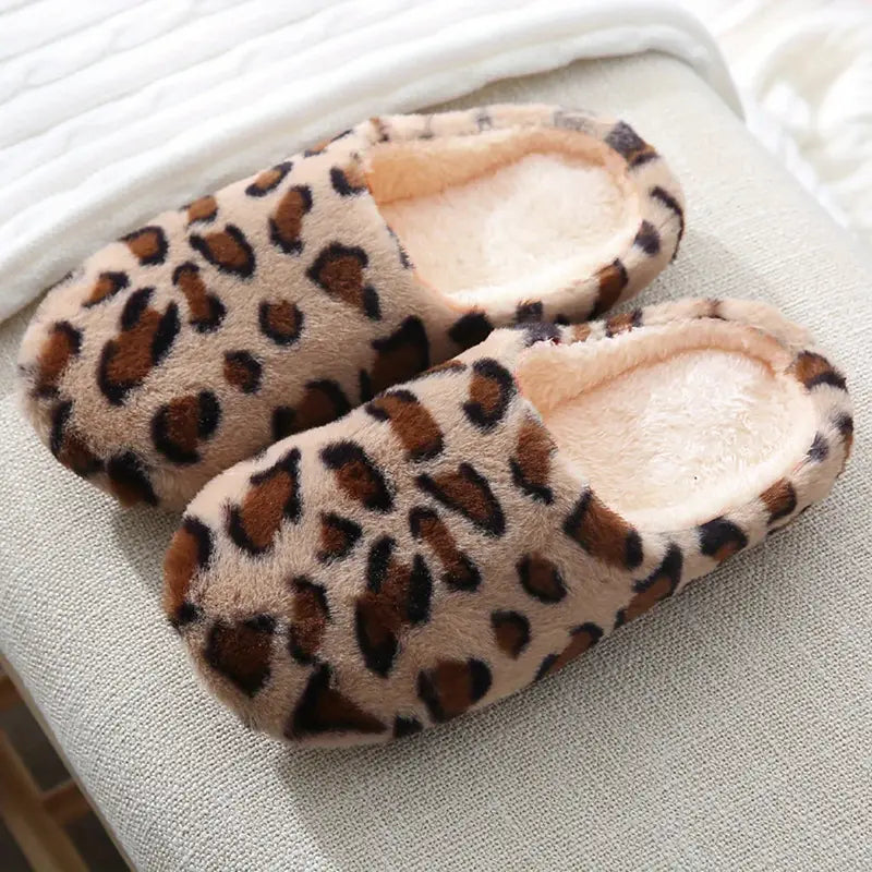 Leopard Pattern Slippers™