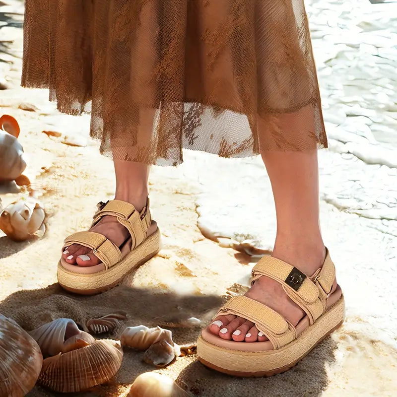 Daisy Elevate Sandals™