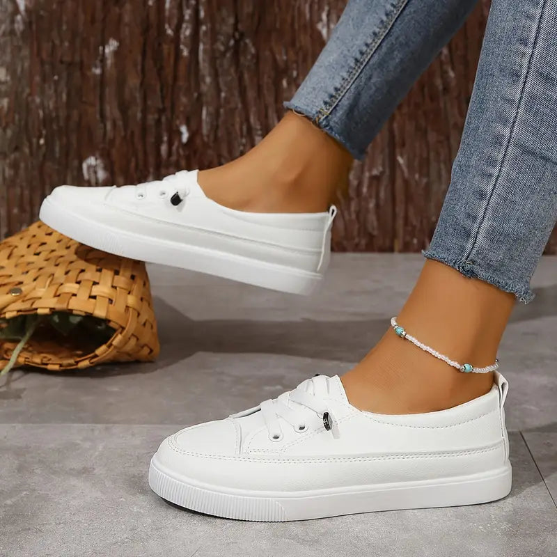 Daphne Lace Sneakers™