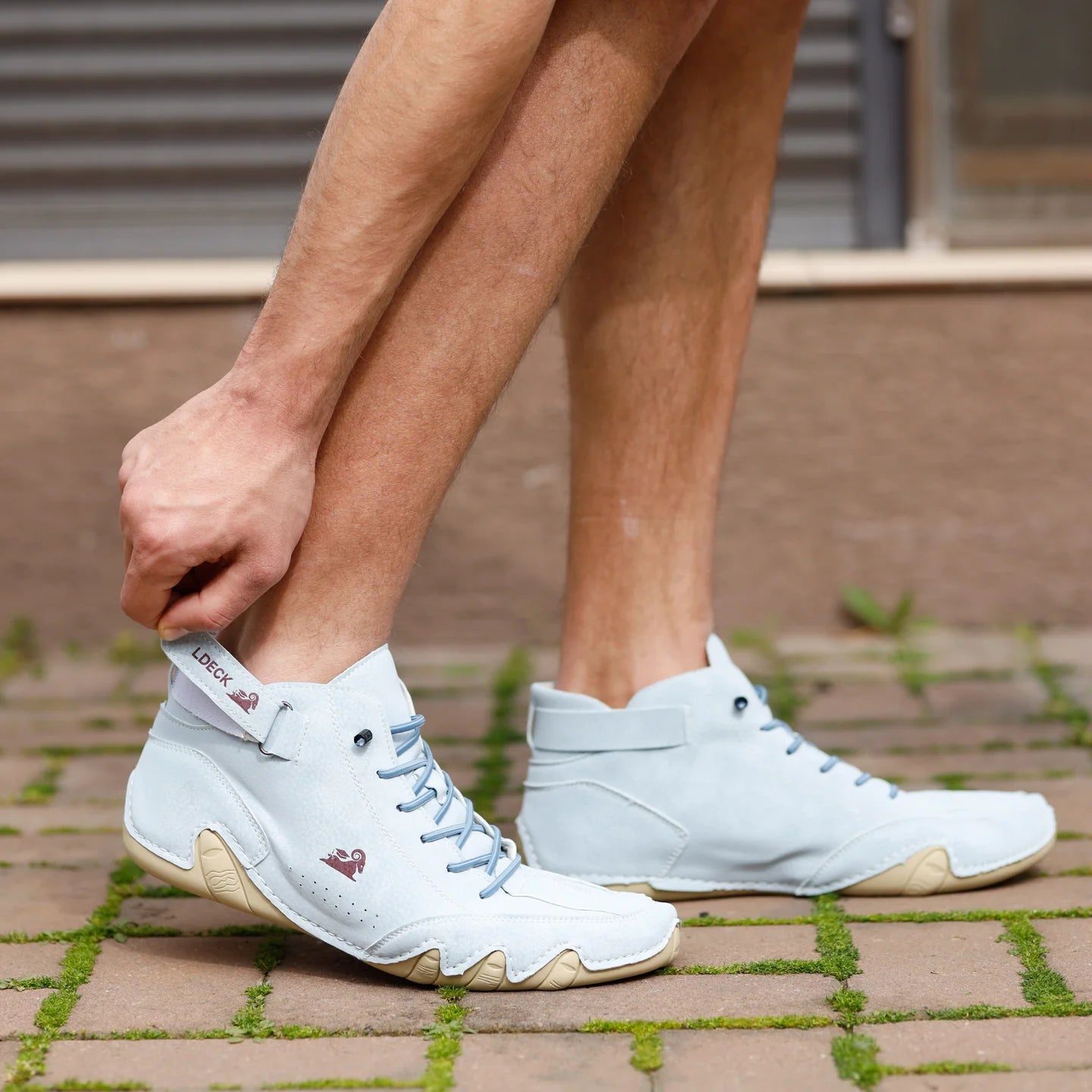 FlexGrip Wide Barefoot Sneakers™