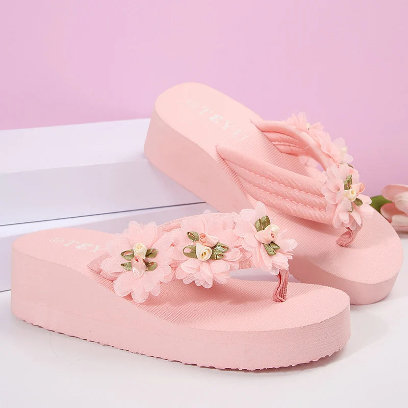 Maisie Blossom Flip Wedges™