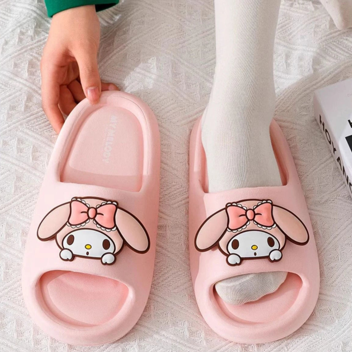 Kuromi Slippers™