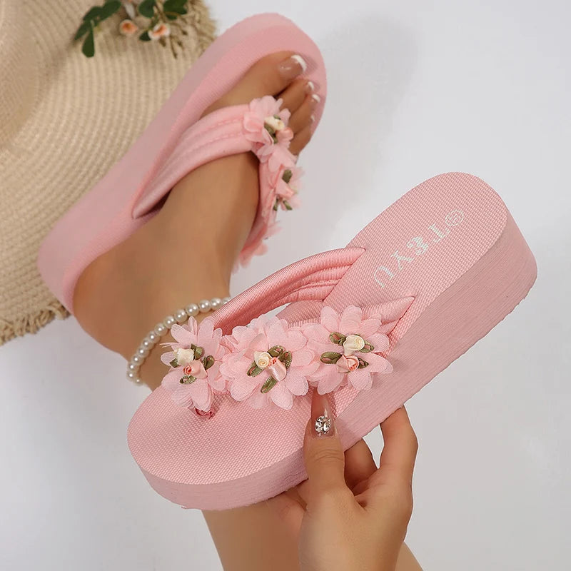 Maisie Blossom Flip Wedges™