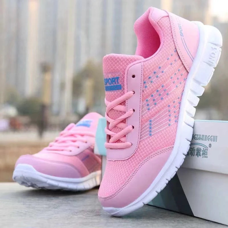 Claudia Sprint Sneakers™