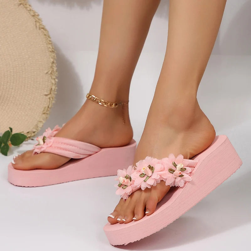 Maisie Blossom Flip Wedges™