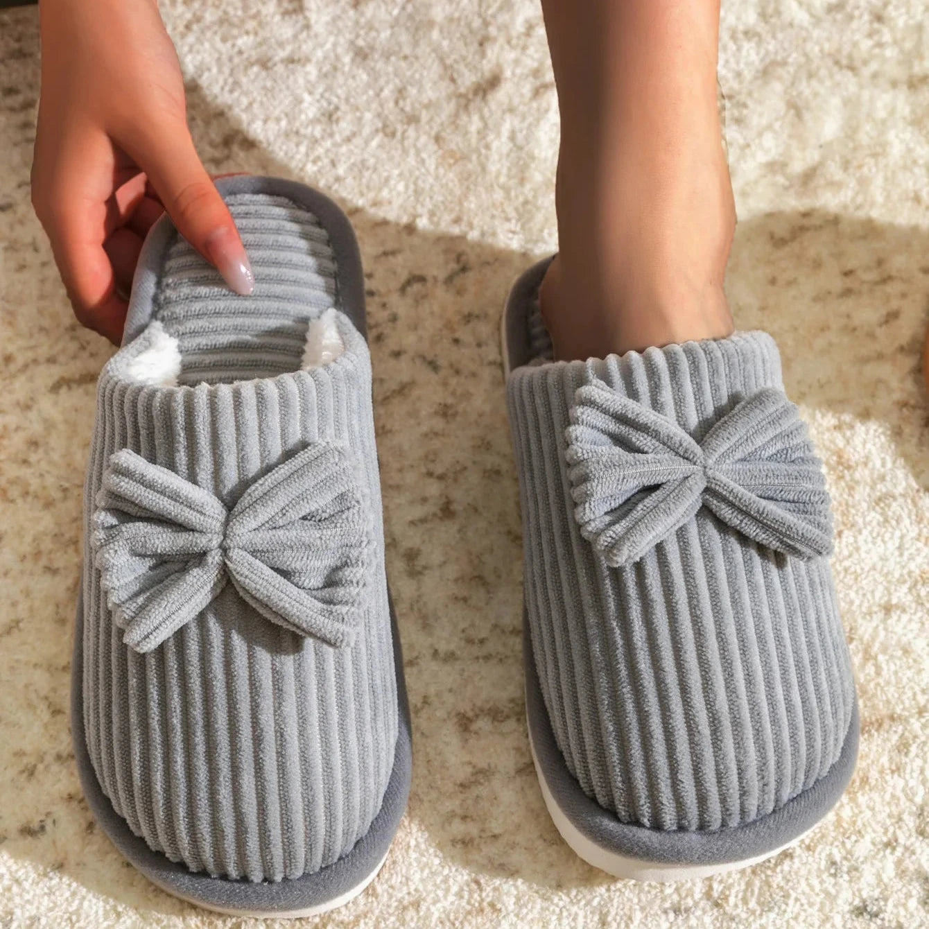 Bow Warm Slippers™