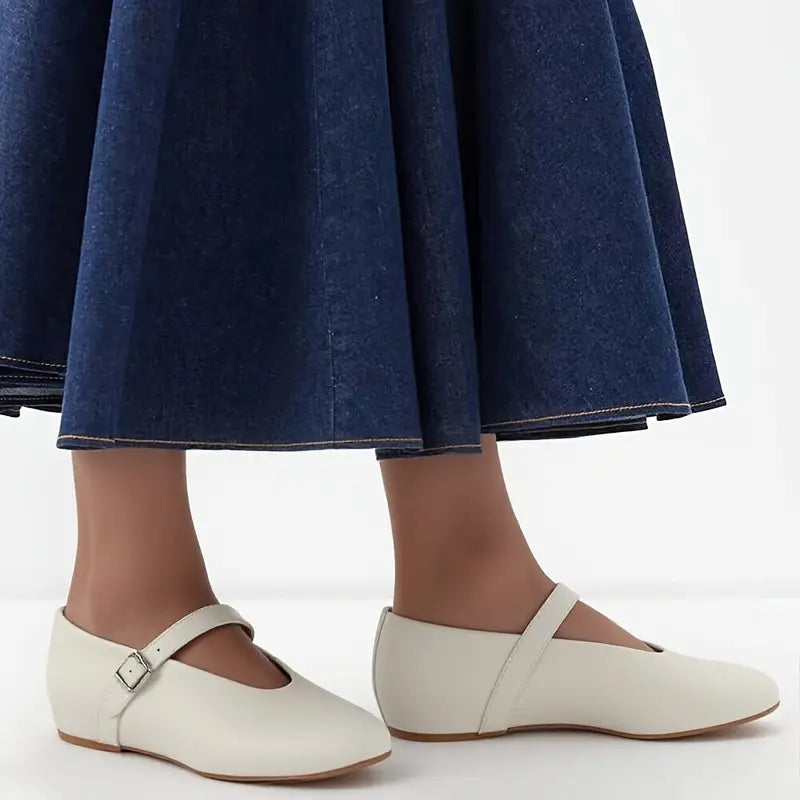 Dorothy Buckle Flats™