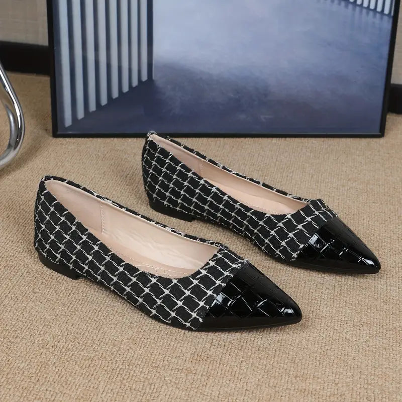 Beatrice Pointed Weave Flats™