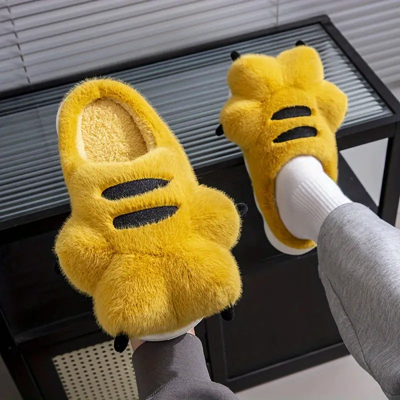 Bear Claw Plush Slippers™