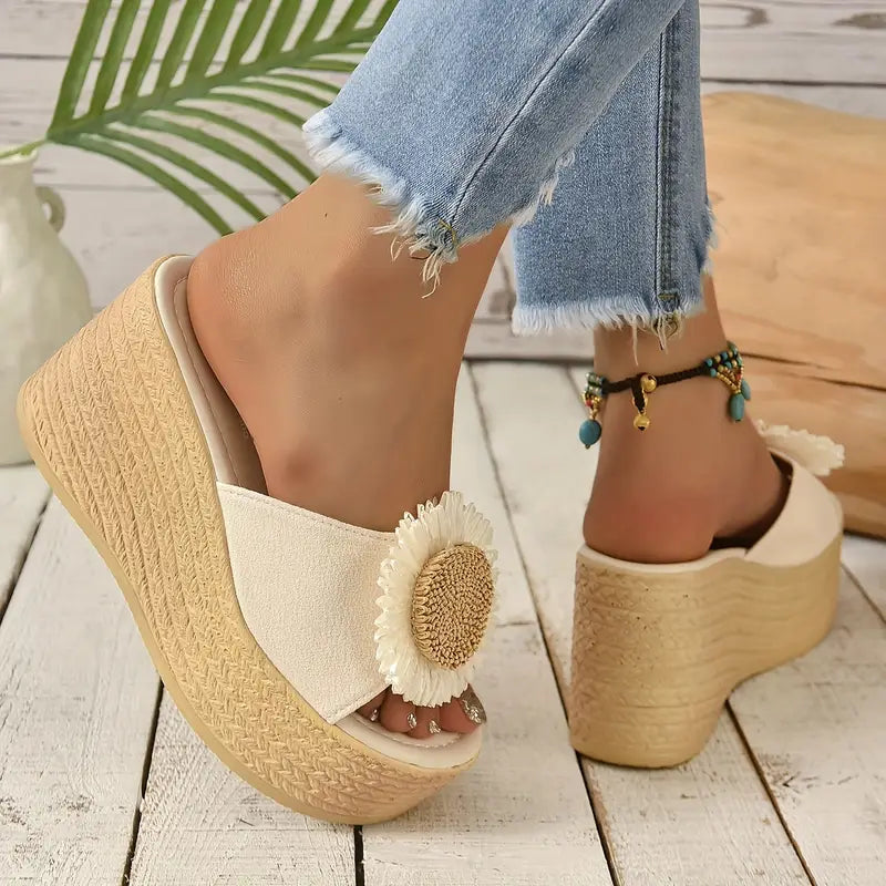 Marigold Bloom Wedges™